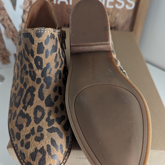 Boots - Picture 6 of 6